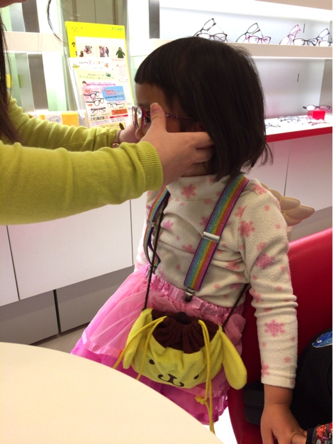 【4歳小児斜視】メガネを作る